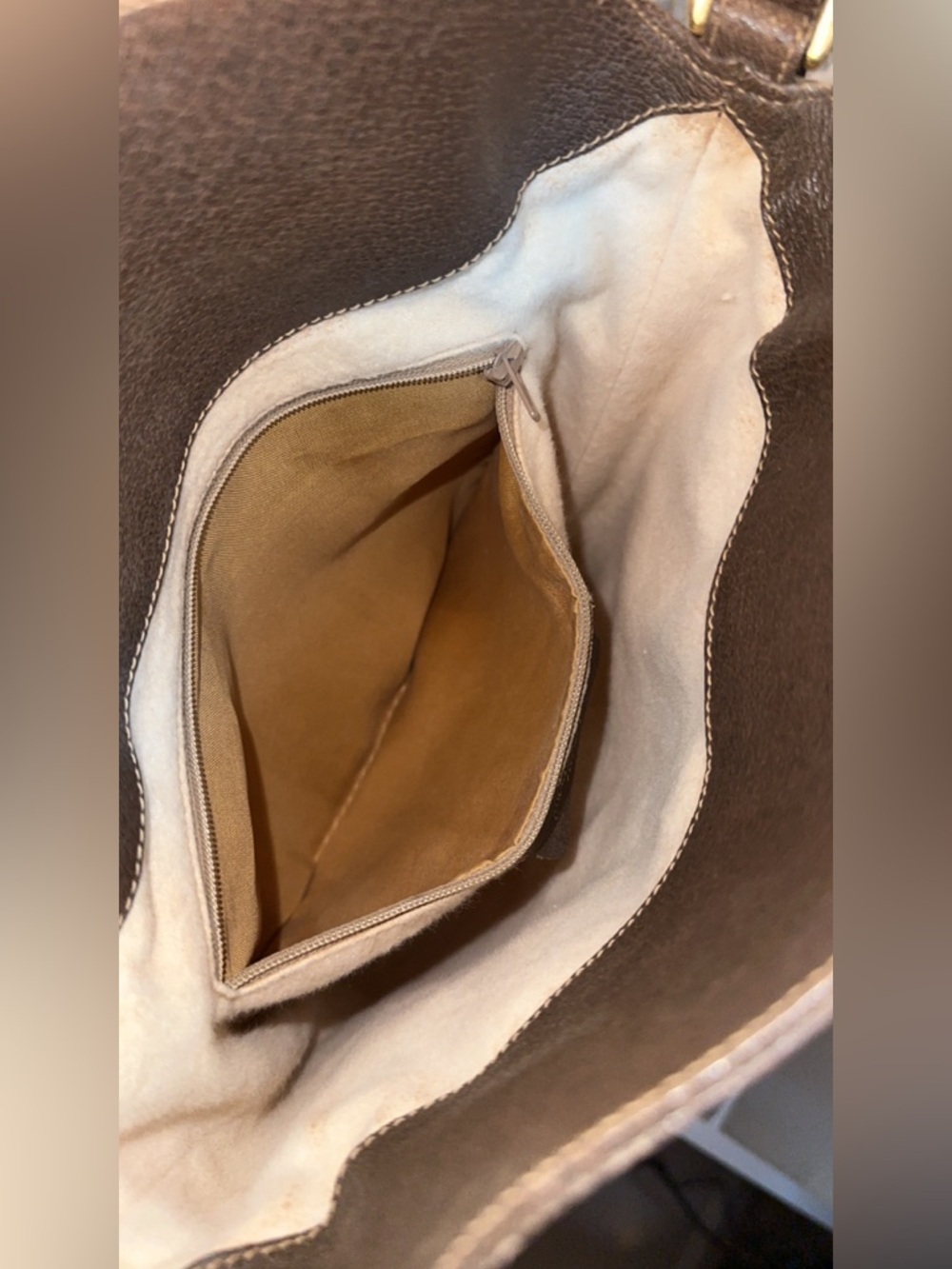Authentic Gucci GG Supreme Bucket bag - Picture 16 of 16